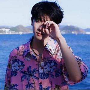 男人海洋:汹涌来袭唱尽人间悲欢